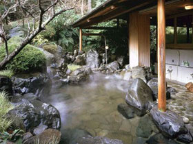 桃源の湯　夜男湯、朝女湯